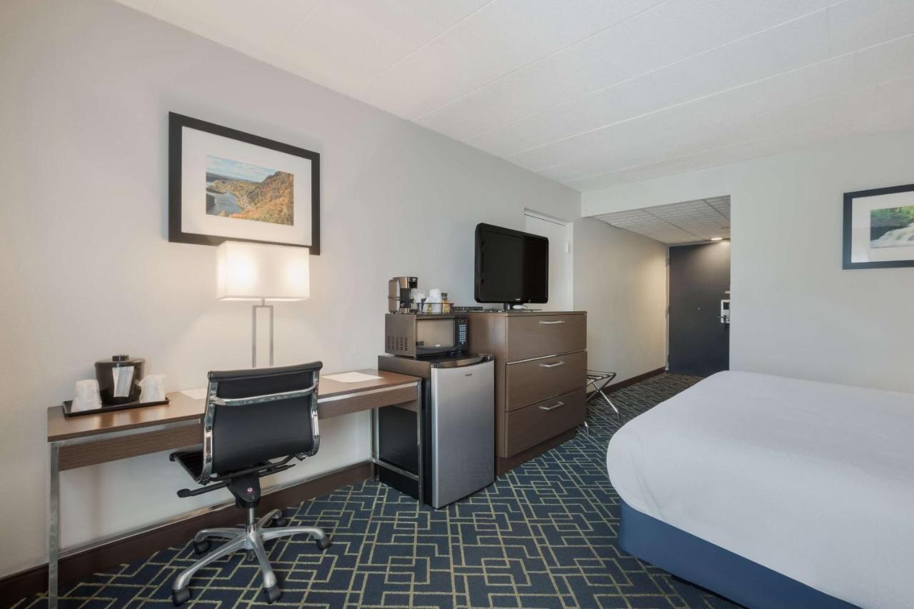 เบสต์ เวสเทิร์น ฮันต์ แลนดิง โฮเทล มาตาโมราส/มิลฟอร์ด Hotel Matamoras ภายนอก รูปภาพ