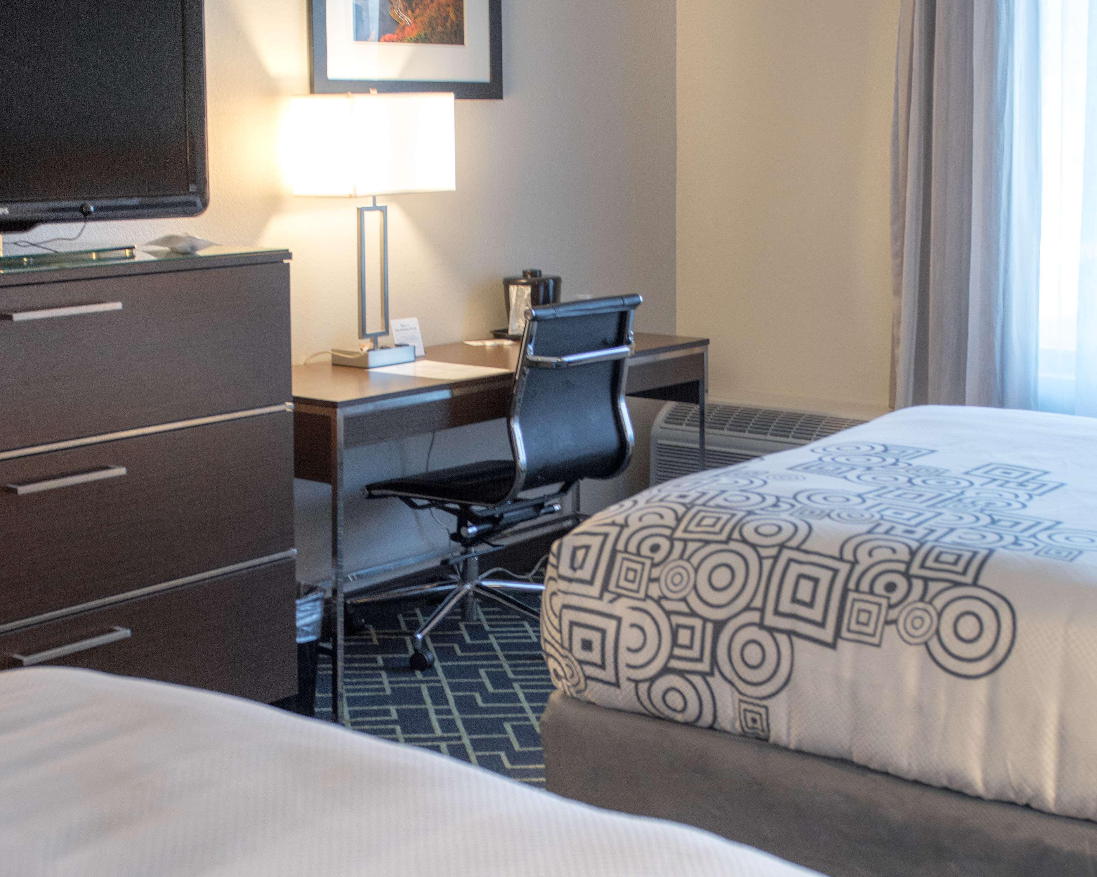 เบสต์ เวสเทิร์น ฮันต์ แลนดิง โฮเทล มาตาโมราส/มิลฟอร์ด Hotel Matamoras ภายนอก รูปภาพ