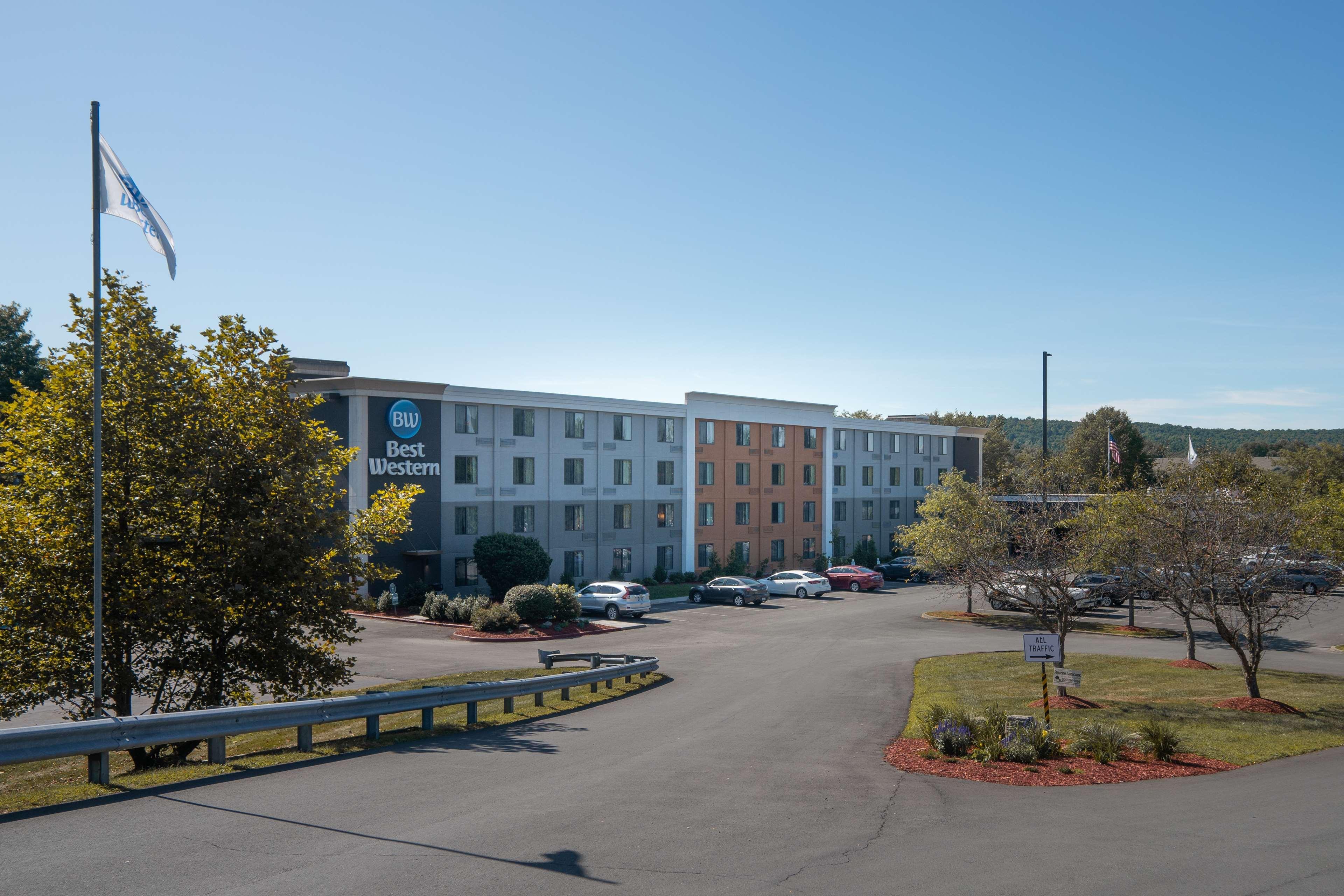 เบสต์ เวสเทิร์น ฮันต์ แลนดิง โฮเทล มาตาโมราส/มิลฟอร์ด Hotel Matamoras ภายนอก รูปภาพ